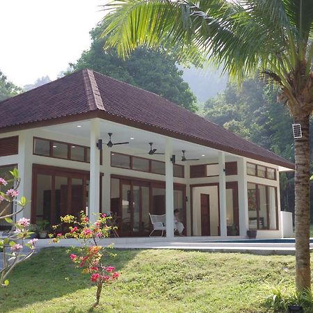 Villa Meranti - Spacious Private Pool Villa Pantai Cenang  Buitenkant foto