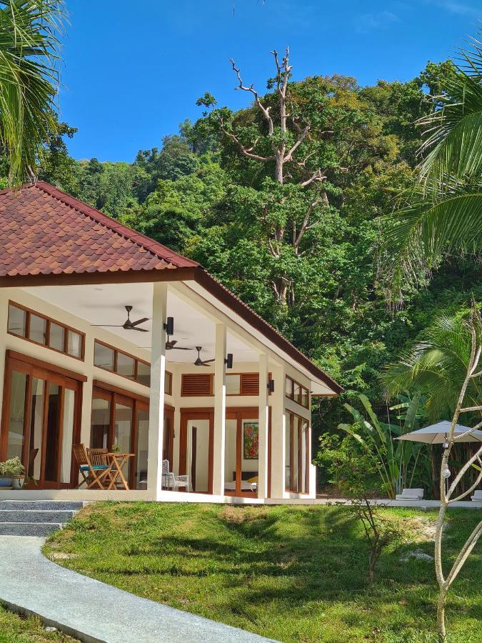 Villa Meranti - Spacious Private Pool Villa Pantai Cenang  Buitenkant foto