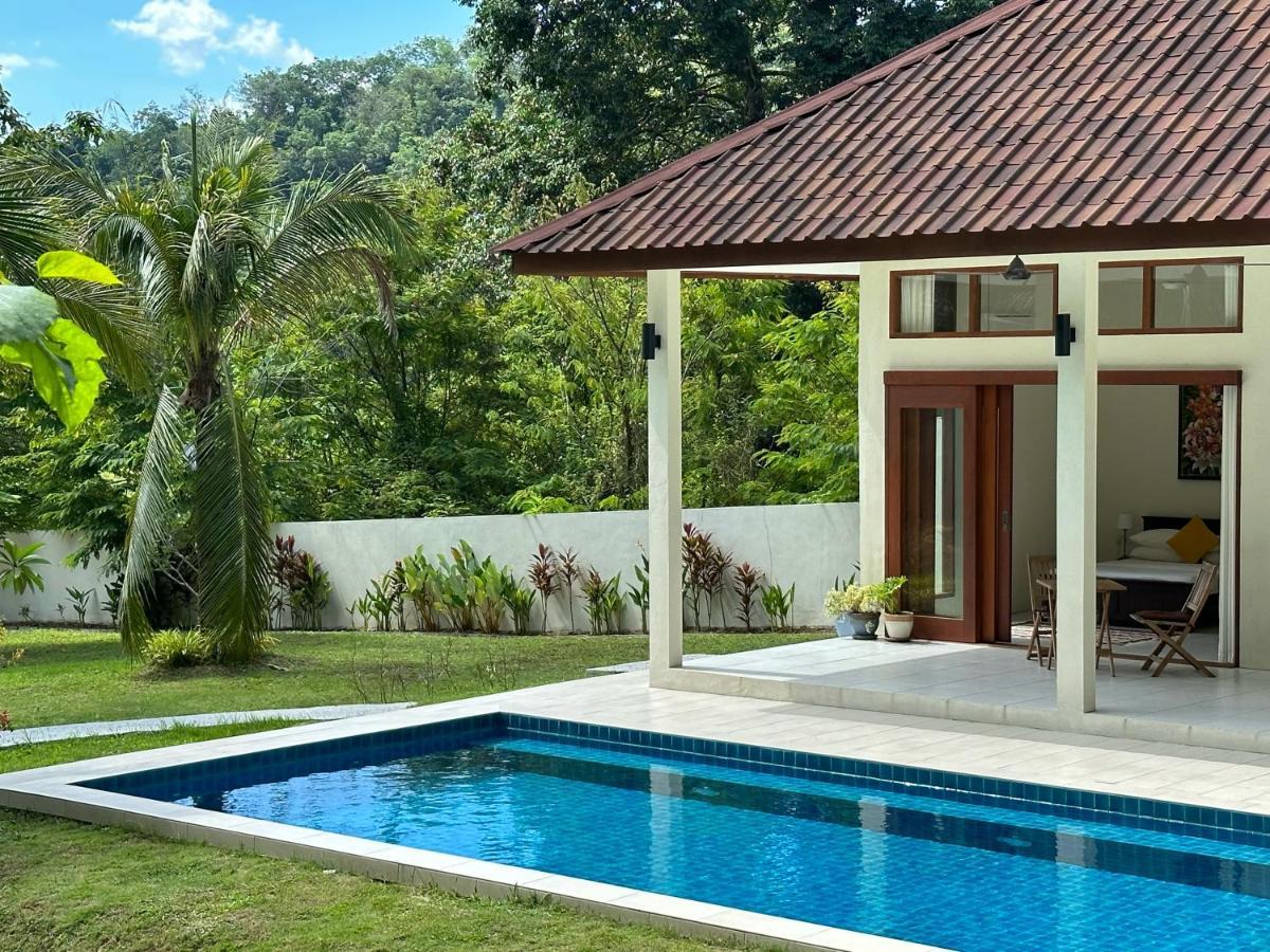 Villa Meranti - Spacious Private Pool Villa Pantai Cenang  Buitenkant foto
